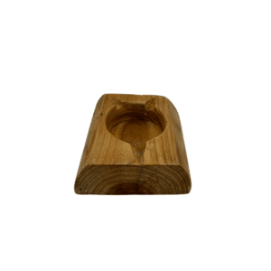 מאפרת עץ קטנה